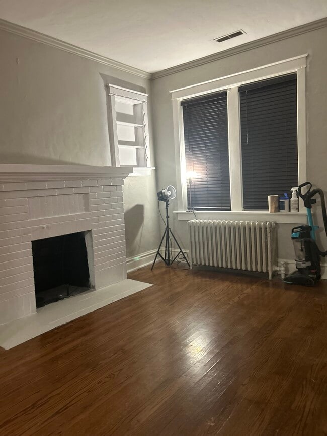 Building Photo - 1118 Ralph Ter