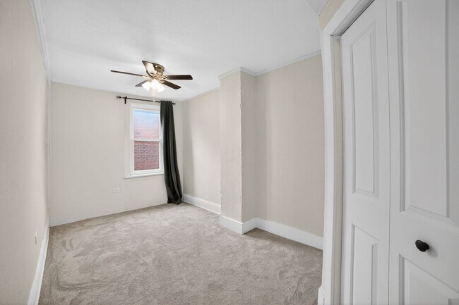 Foto del edificio - 5822 Bryant St