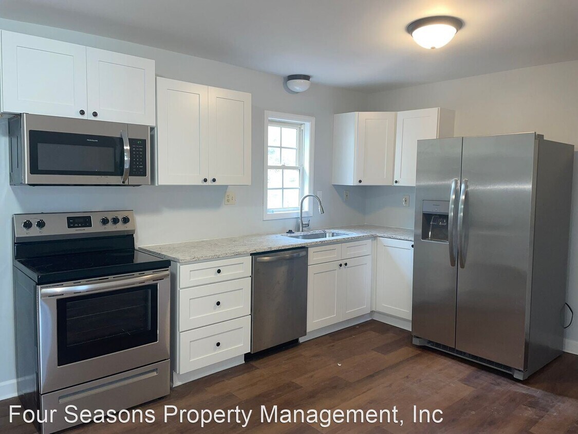Foto principal - 3 br, 1 bath House - 317 South Ransom Street