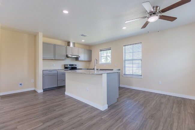 Building Photo - 5534 Painted Horse St