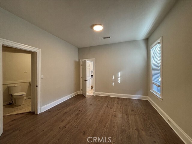 Foto del edificio - 1042 S Catalina St