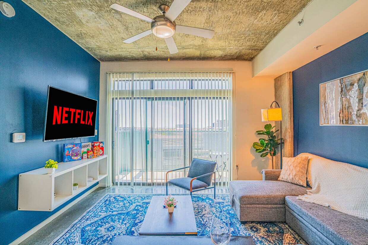 Foto principal - 333 E Roosevelt St