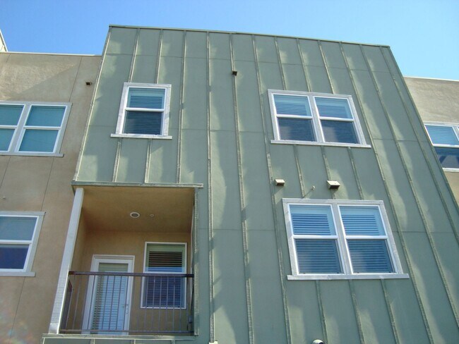 Building Photo - 8861 Ash Avenue