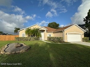 Building Photo - 426 Cobblewood Dr