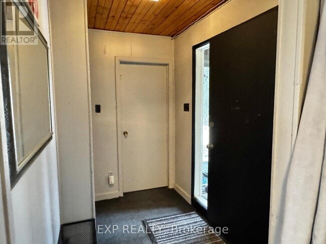 Building Photo - 128 Drakes Path