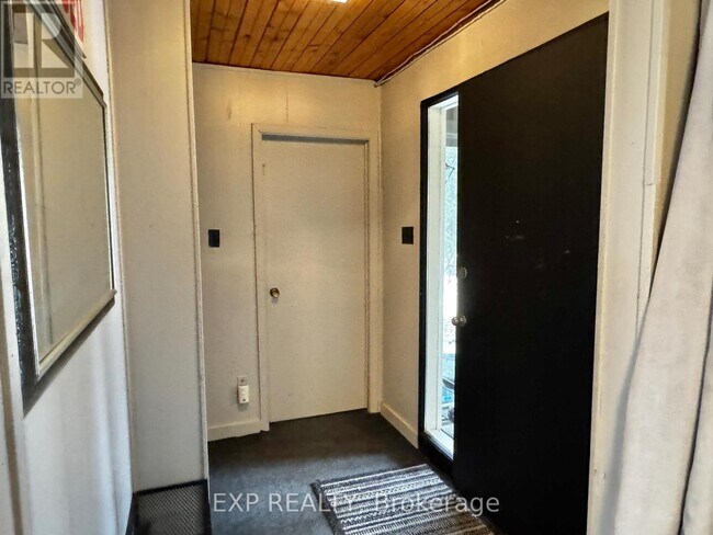 Photo du bâtiment - 128 Drakes Path