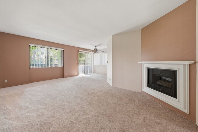 Building Photo - 26842 Claudette St