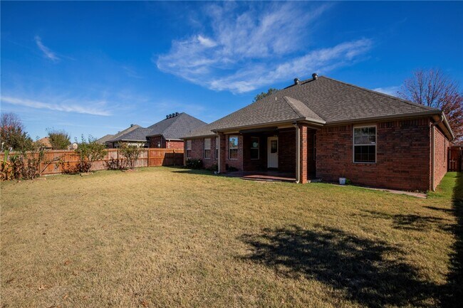 Foto del edificio - 3006 SW Pine Valley Rd