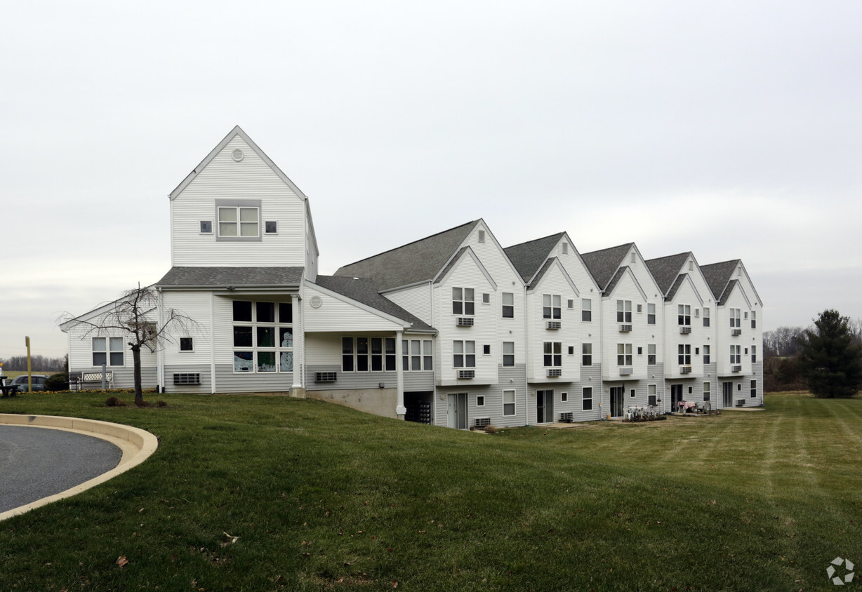 Building Photo - Canal Town Village