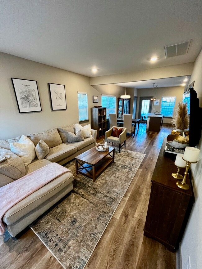 Building Photo - 682 Bristol Creek Dr