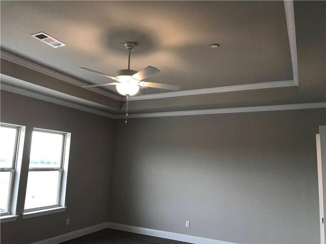 Building Photo - 6031 Page St