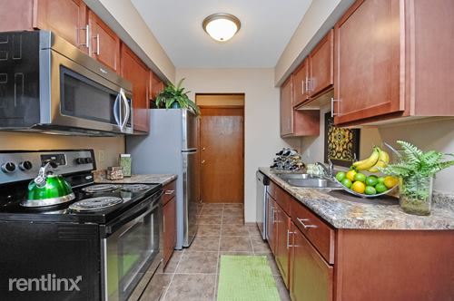 Building Photo - 1 br, 1 bath Apartment - Town Terrace