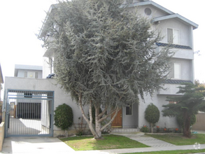 Building Photo - 4446 W 136th St