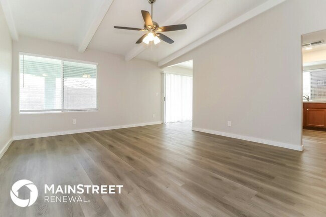 Foto del edificio - 7527 W Elm St