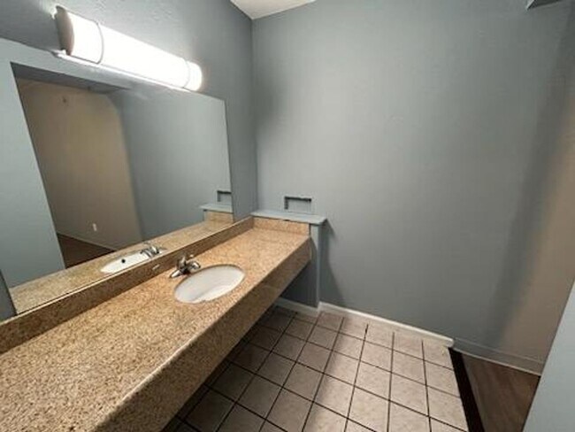 Foto del edificio - Multiple Apartments Available!