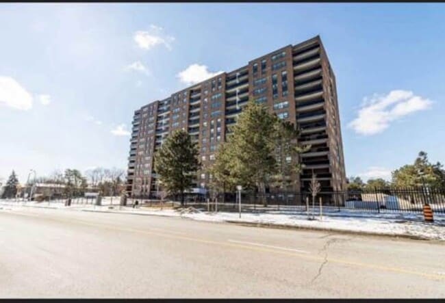 Building Photo - 4 Lisa St