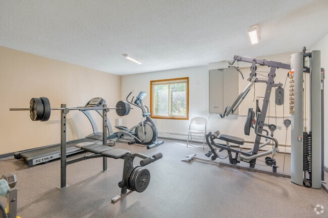 Fitness Center - Edina Manor Apartments