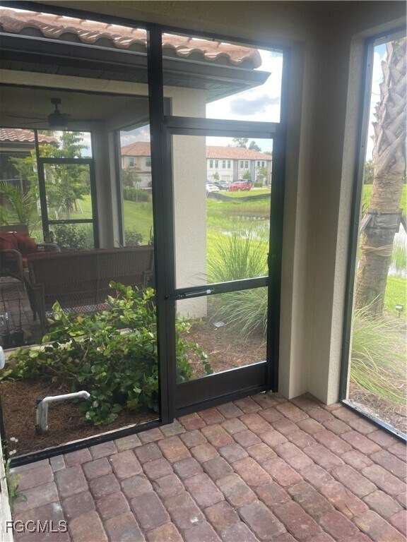 Foto del edificio - 1519 Fells Cove Ln