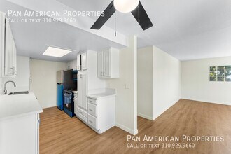 Building Photo - 4484 La Deney St