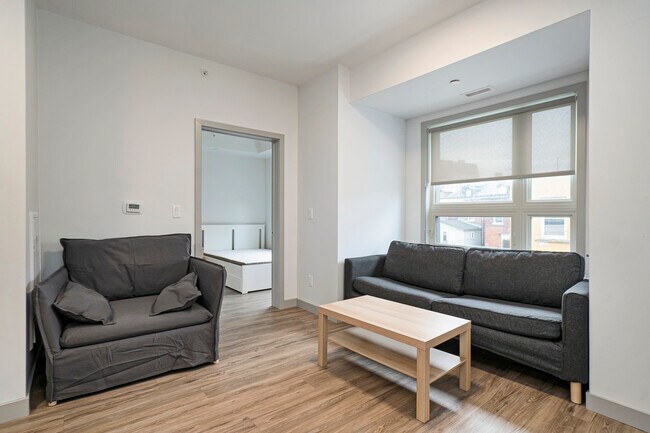 012_168_division_st._unité_203-2 - Mural I