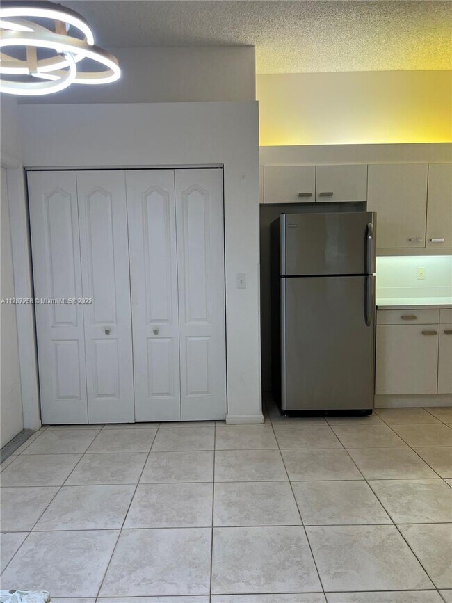 Building Photo - 9635 Boca Gardens Cir N