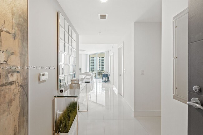 Foto del edificio - 17111 Biscayne Blvd