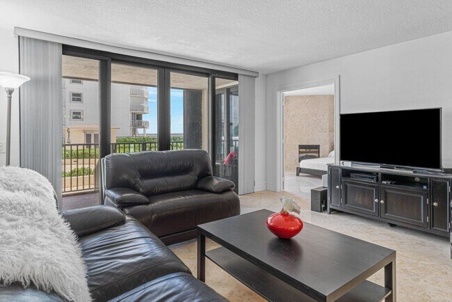 Foto del edificio - 3610 S Ocean Blvd