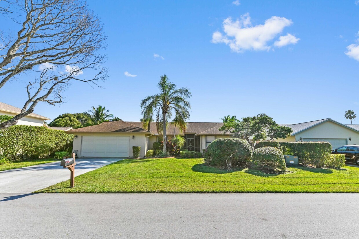Foto principal - 2850 NW 15th St
