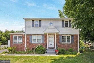 Building Photo - 63 Eldridge Ave