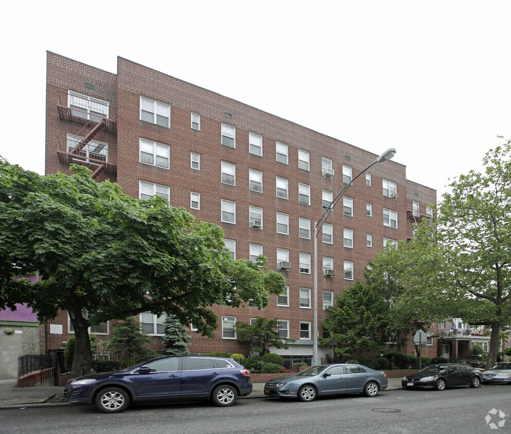 515 Ovington - 515 Ovington Ave