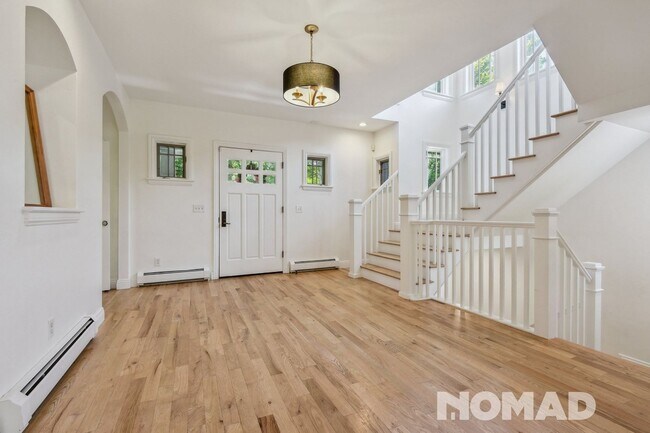 Foto del edificio - Stunning 5BR House in Denver