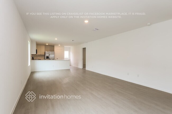 Building Photo - 15215 Abella Dr