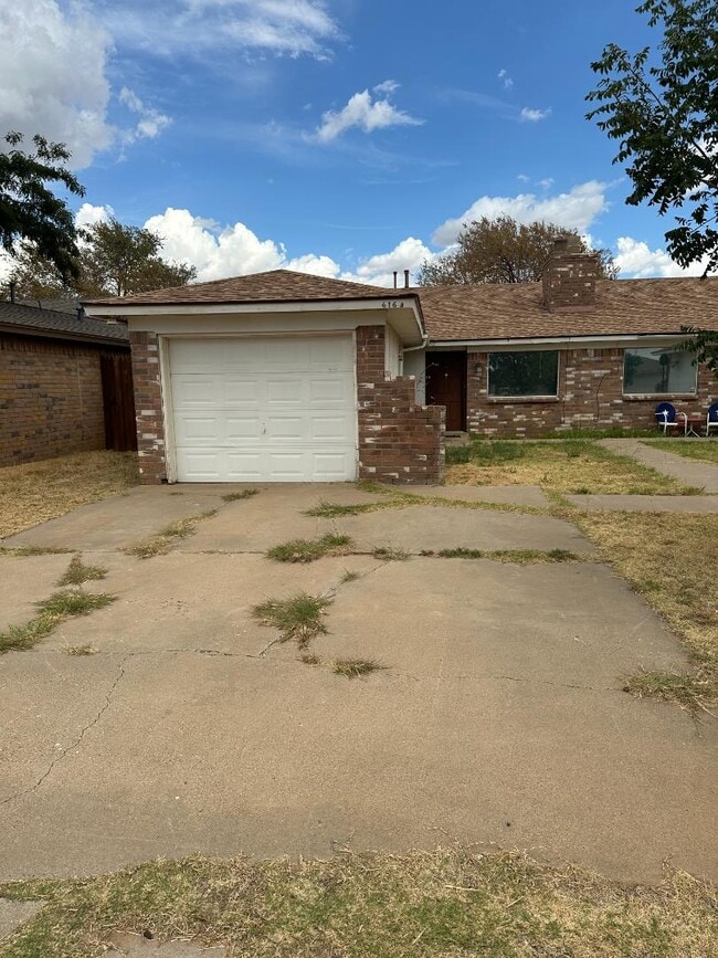 Building Photo - 616 N Elkhart Ave