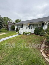 Building Photo - 6241 Lorraine Ave