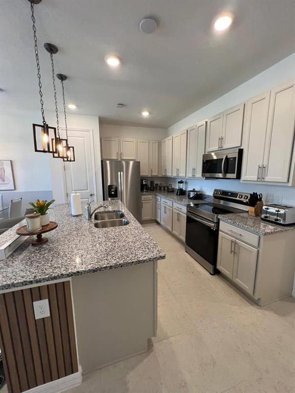 Building Photo - 816 Longboat Dr
