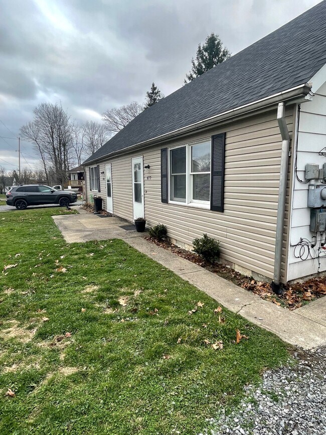 Building Photo - 677 Owsley St