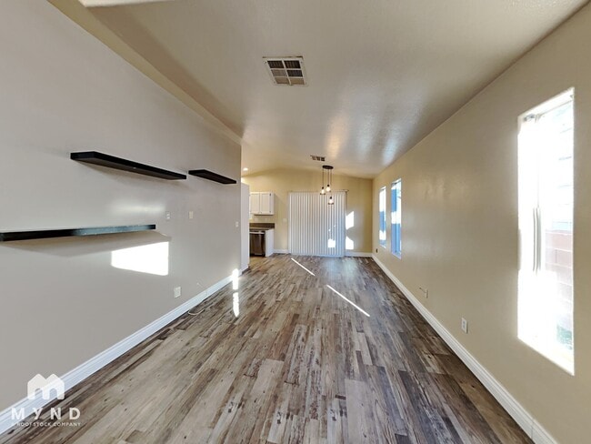 Building Photo - 5928 Chisolm Trail