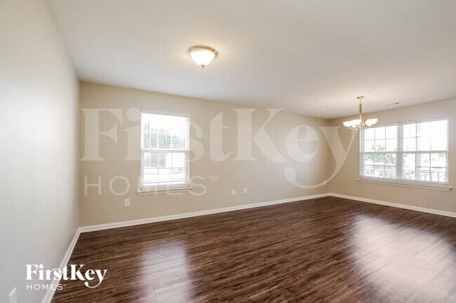 Foto del edificio - 4018 Shadow Pines Cir