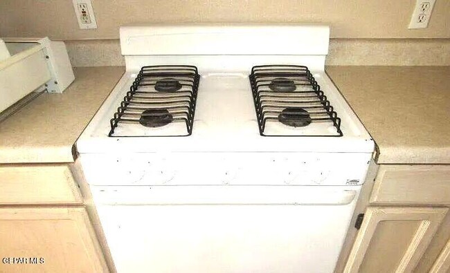 Building Photo - 1600 Hartsdale Dr