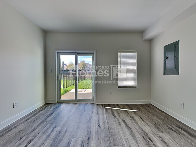 Foto del edificio - 2412 Eagle Creek Court