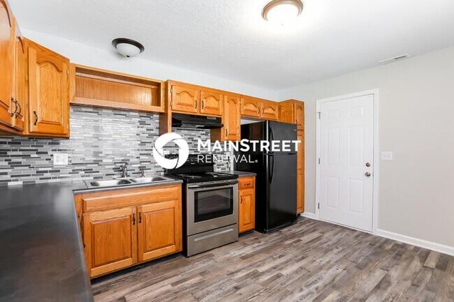 Foto del edificio - 3 Bedroom Pet-Friendly Home in Independenc...