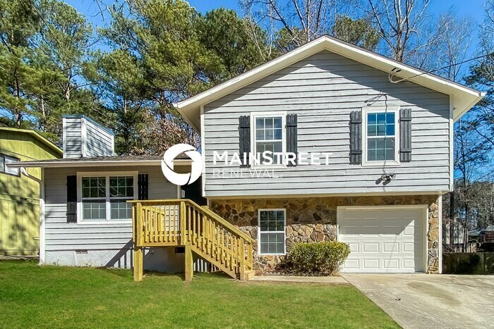 Foto principal - 3 Bedroom Pet-Friendly Home in Fairburn, G...