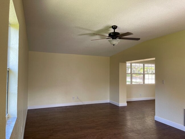 Building Photo - Charming 3-Bedroom Home in Ormond Beach