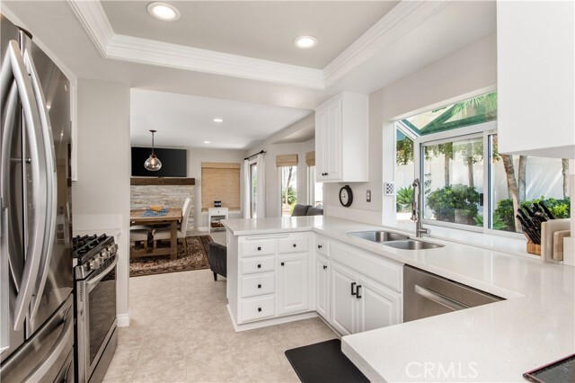 Building Photo - 26822 Baronet