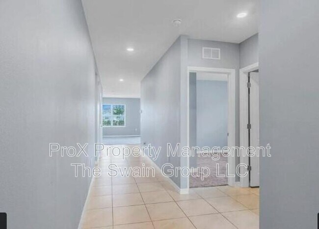 Foto del edificio - 345 Corso Loop