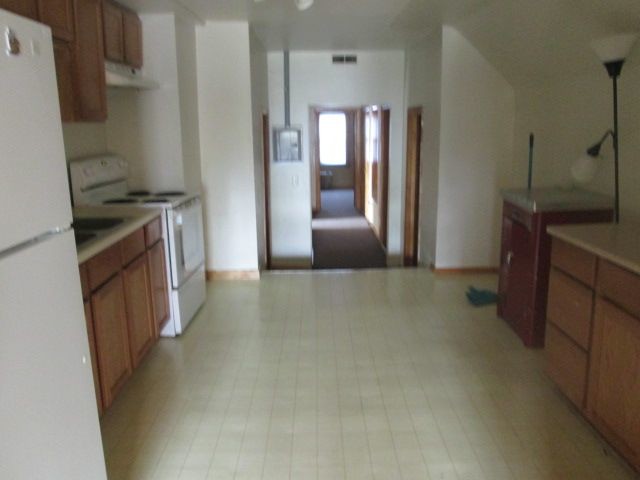 Foto del edificio - 2870 S 12th St