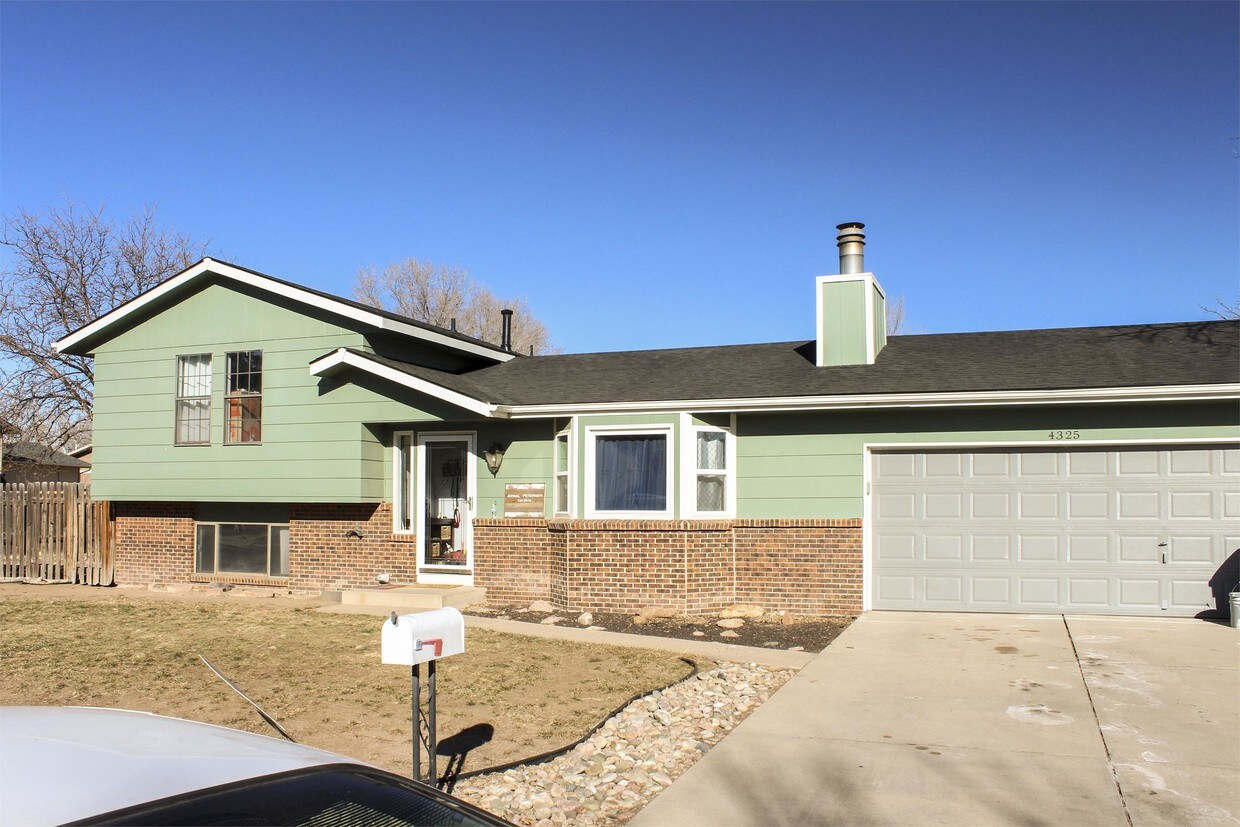 Primary Photo - 4325 W 2nd St