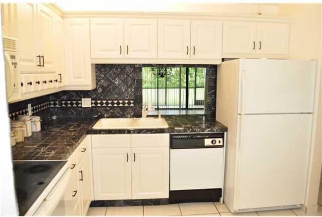 Foto del edificio - 4409 NW 22nd Rd