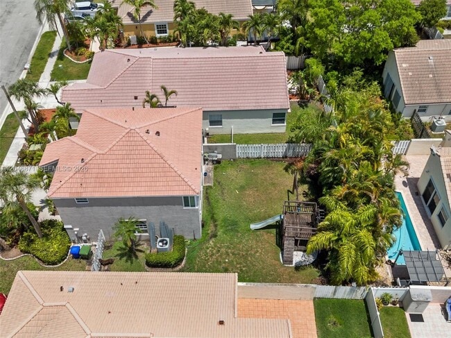 Foto del edificio - 15760 NW 16th Ct
