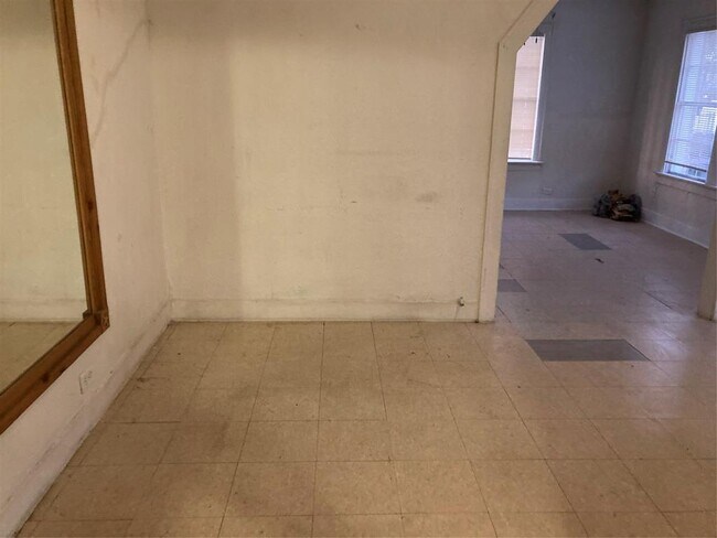 Building Photo - 7002 Vandeman St